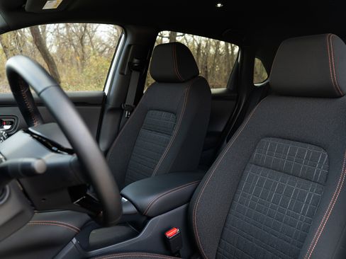 Used 2026 Honda HR-V Sport image 17