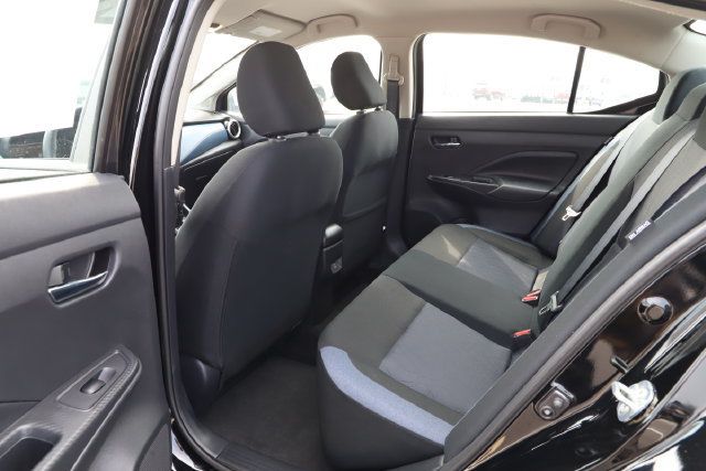 Used 2025 Nissan Versa SV FWD image 17