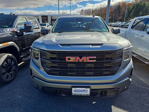 New 2026 GMC Sierra 1500 Elevation image 7