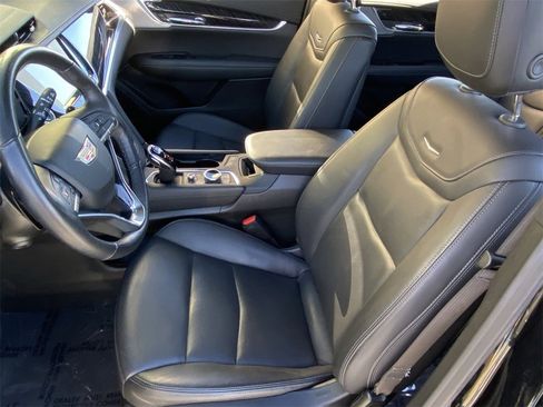 Certified 2025 Cadillac XT6 Premium Luxury image 20