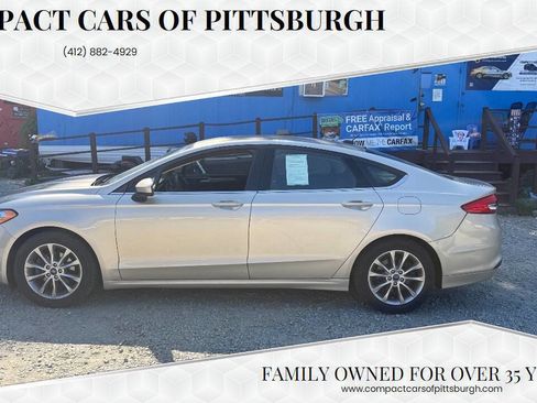 Used 2017 Ford Fusion SE w/ Fusion SE Technology Package image 1