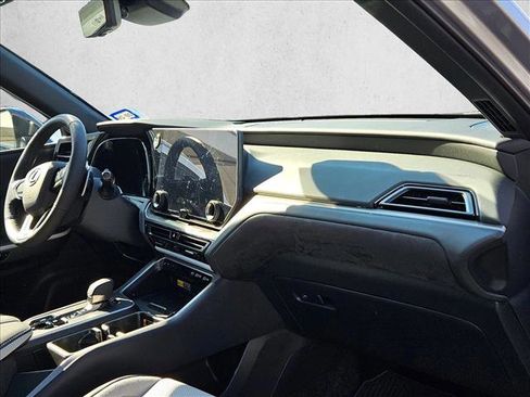 Used 2025 Lexus TX 500h AWD image 24