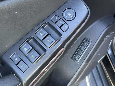 Used 2016 GMC Yukon SLT w/ Premium Edition AWD/4WD image 20