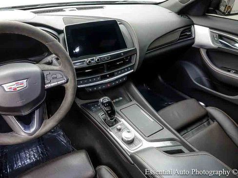Used 2021 Cadillac CT5 V RWD image 17