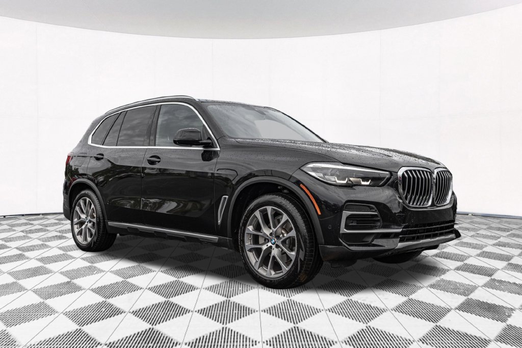 Used 2022 BMW X5 xDrive40i w/ Premium Package AWD/4WD image 12