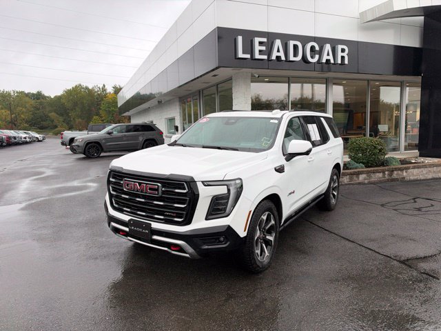 Used 2025 GMC Yukon AT4 w/ AT4 Premium Plus Package AWD/4WD image 1