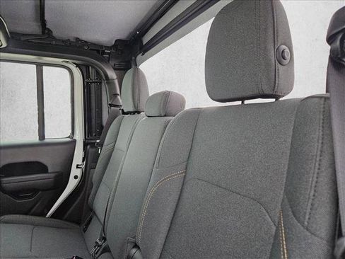 New 2026 Jeep Gladiator Sport image 15