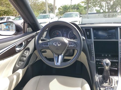 Used 2022 INFINITI Q50 Sensory image 12