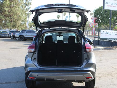 Used 2024 Nissan Kicks S FWD image 34