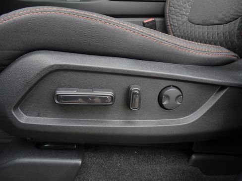Used 2026 Honda Pilot Sport image 10