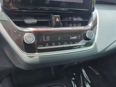 Certified 2025 Toyota Corolla LE FWD image 24