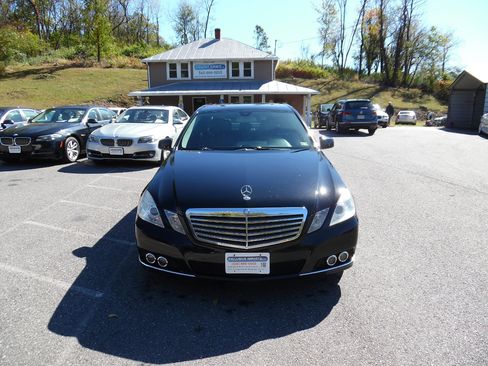 Used 2011 Mercedes-Benz E 350 4MATIC Sedan image 8