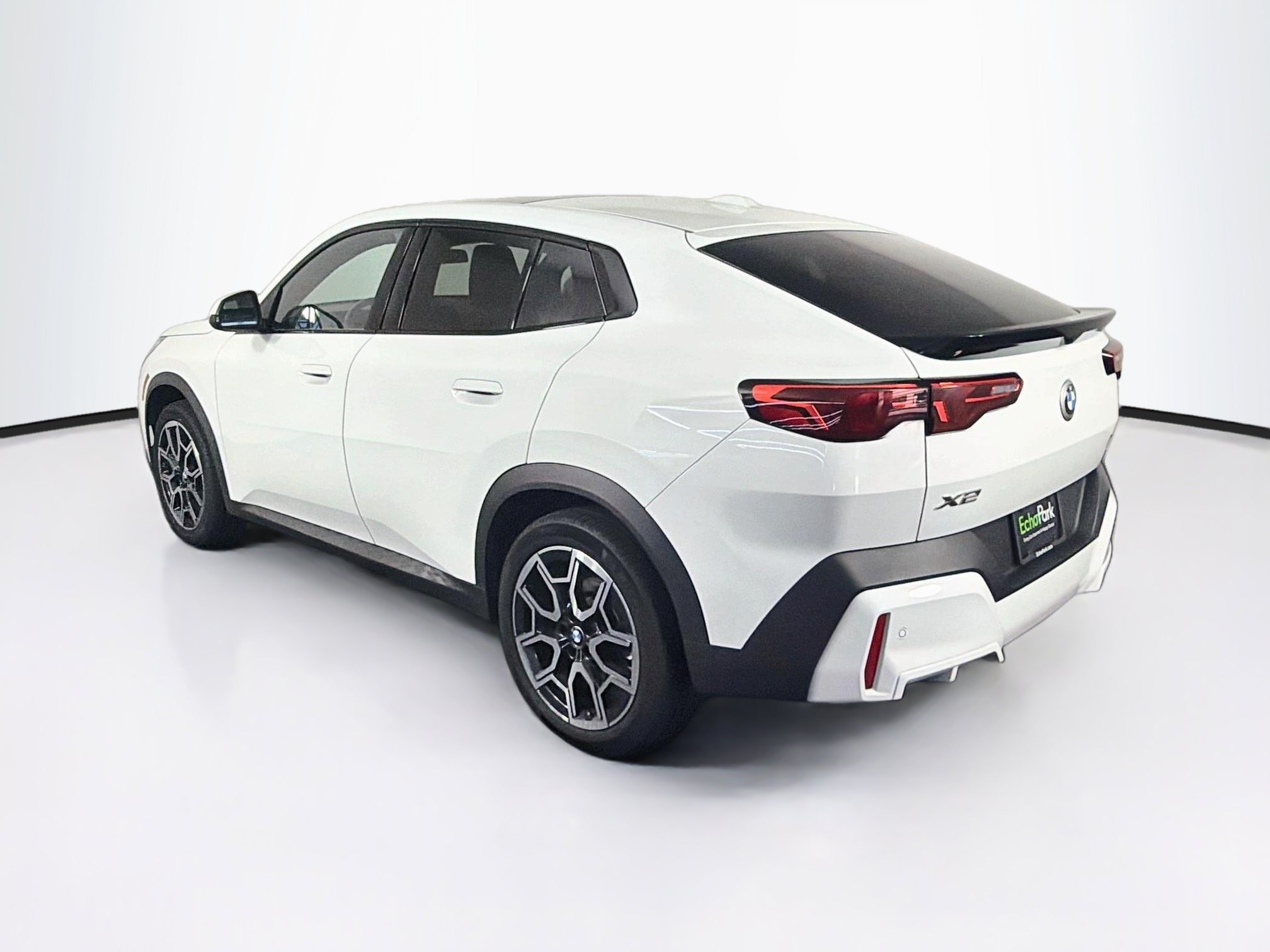 Used 2026 BMW X2 xDrive28i AWD/4WD image 5