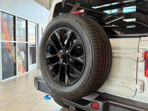 Used 2022 Jeep Wrangler Unlimited Sahara 4xe w/ Cold Weather Group image 13