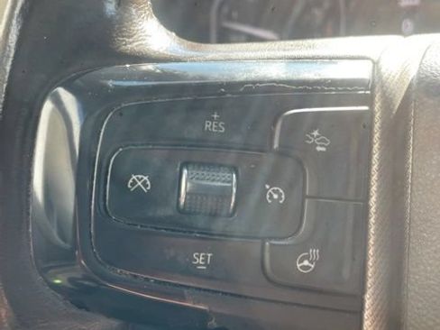 Used 2021 GMC Yukon XL Denali AWD/4WD image 15