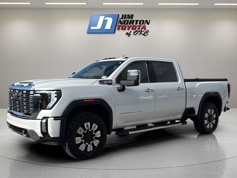 Used 2024 GMC Sierra 2500 Denali w/ Denali Reserve Package AWD/4WD image 1