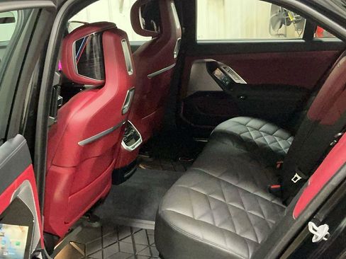 Used 2025 BMW 740i xDrive 740i xDrive image 16