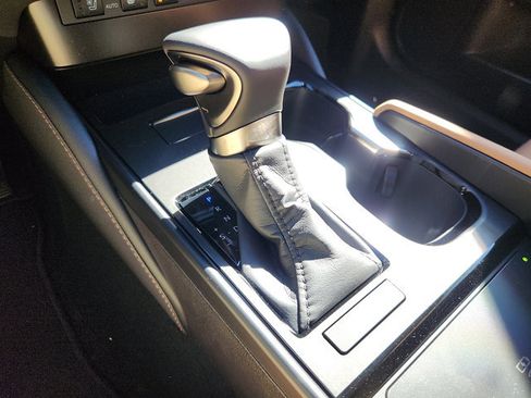 New 2025 Lexus ES 350 w/ Premium Package image 11