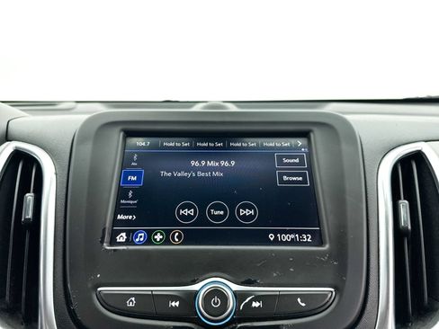 Used 2020 Chevrolet Equinox LS w/ LS Convenience Package FWD image 14