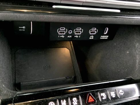 Used 2022 Jeep Wagoneer Series II w/ Rear Seat Video Group 1 RWD image 30
