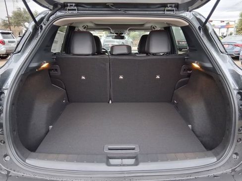 New 2026 Nissan Kicks SR w/ SR Premium Package image 9