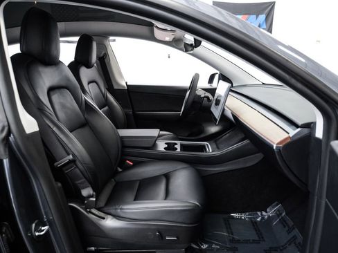 Used 2022 Tesla Model Y Performance AWD/4WD image 32