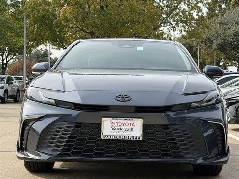 New 2026 Toyota Camry SE image 8