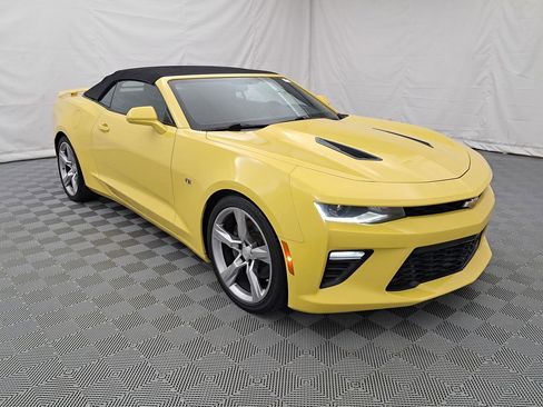 Used 2017 Chevrolet Camaro SS image 3
