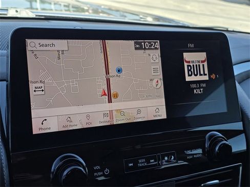 Used 2021 Nissan Armada Platinum image 2