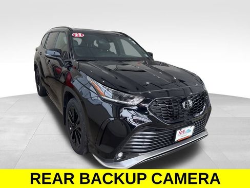 Used 2023 Toyota Highlander XSE image 7