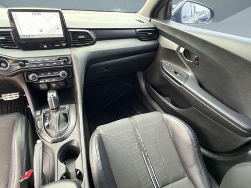 Used 2022 Hyundai Veloster N image 28