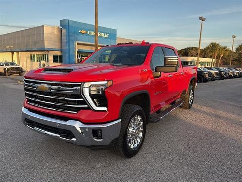 Used 2024 Chevrolet Silverado 2500 LTZ w/ LTZ Premium Package image 3