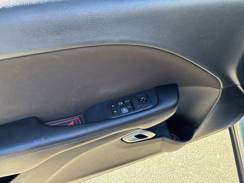 Used 2020 Dodge Challenger R/T image 5