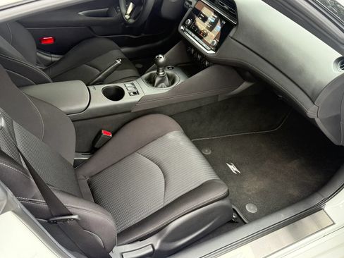 Used 2024 Nissan Z Sport w/ Floor Mat Package RWD image 12