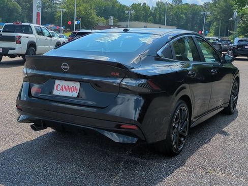 New 2026 Nissan Sentra SR w/ SR All Weather Package FWD image 5