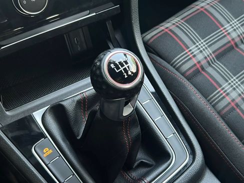 Used 2021 Volkswagen GTI S FWD image 10
