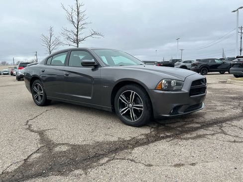 Used 2014 Dodge Charger R/T image 12