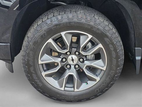 Used 2024 Chevrolet Silverado 1500 RST AWD/4WD image 23