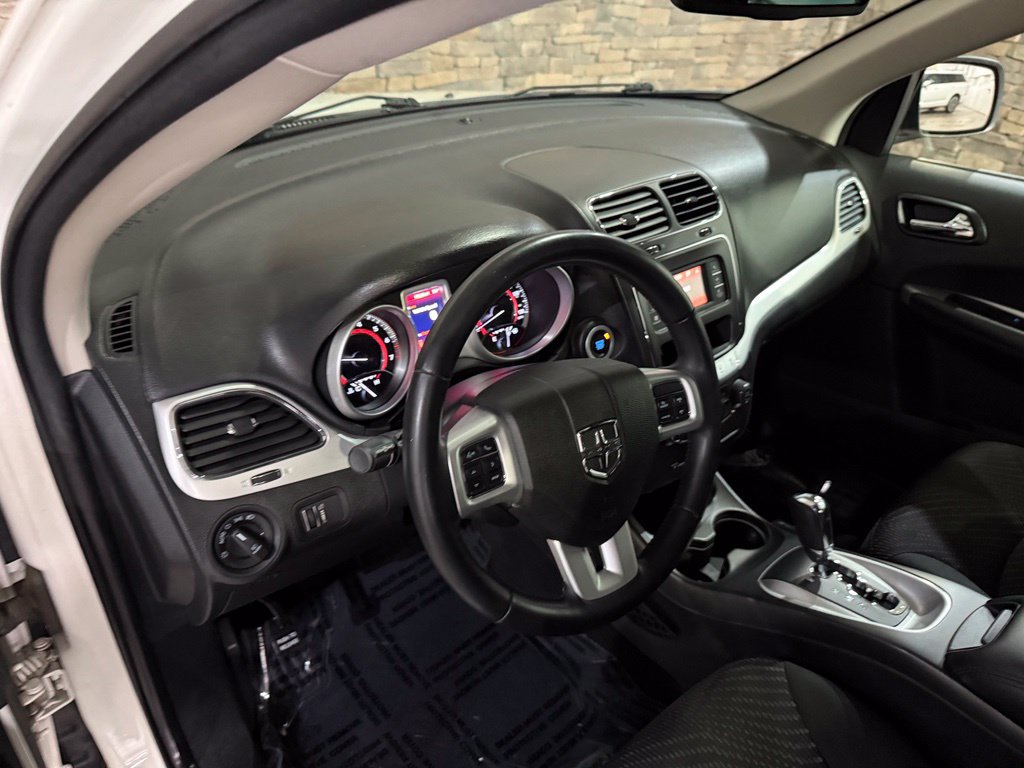 Used 2019 Dodge Journey SE w/ Connectivity Group FWD image 26