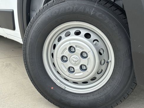 New 2026 RAM ProMaster 2500 FWD image 9