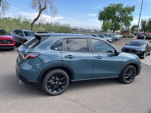 Used 2024 Honda HR-V Sport image 5