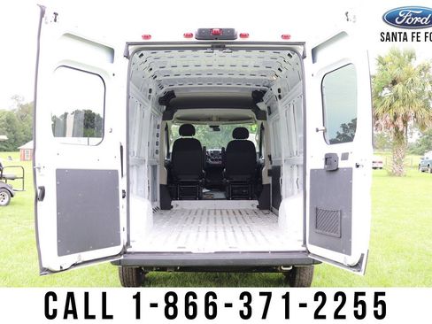 Used 2019 RAM ProMaster 2500 w/ Premium Appearance Group image 29