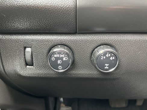 Used 2016 Chevrolet Colorado LT w/ Midnight Edition AWD/4WD image 21