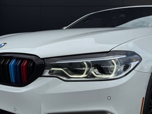 Used 2018 BMW M550i xDrive AWD/4WD image 9