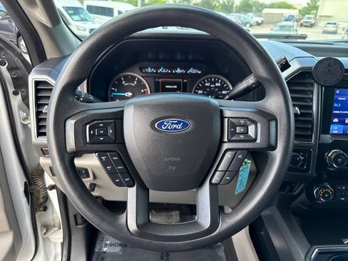 Used 2022 Ford F250 XLT w/ XLT Premium Package AWD/4WD image 15