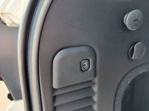 Used 2015 Jeep Grand Cherokee Altitude AWD/4WD image 37