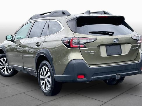 Used 2023 Subaru Outback Premium AWD/4WD image 11