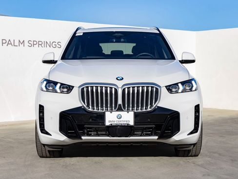 Certified 2025 BMW X5 xDrive40i w/ M Sport Package image 4