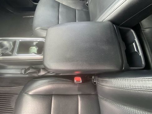 Certified 2018 Toyota Tacoma Limited AWD/4WD image 21