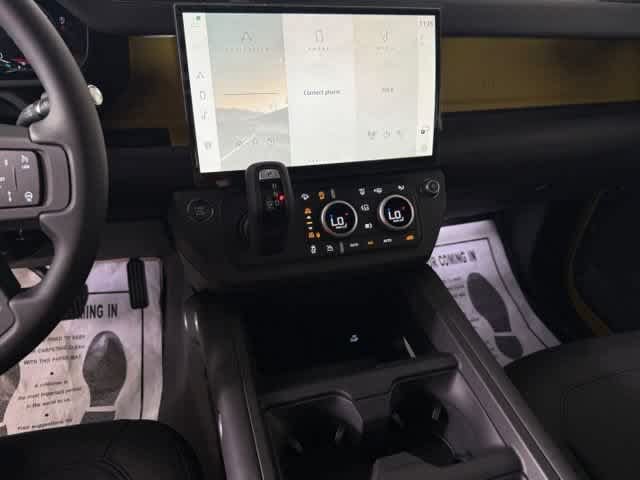 New 2026 Land Rover Defender 110 Trophy Edition AWD/4WD image 37